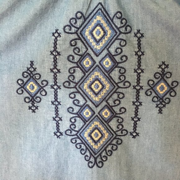 Peasant / Boho emboidered denim blouse - Picture 4 of 9